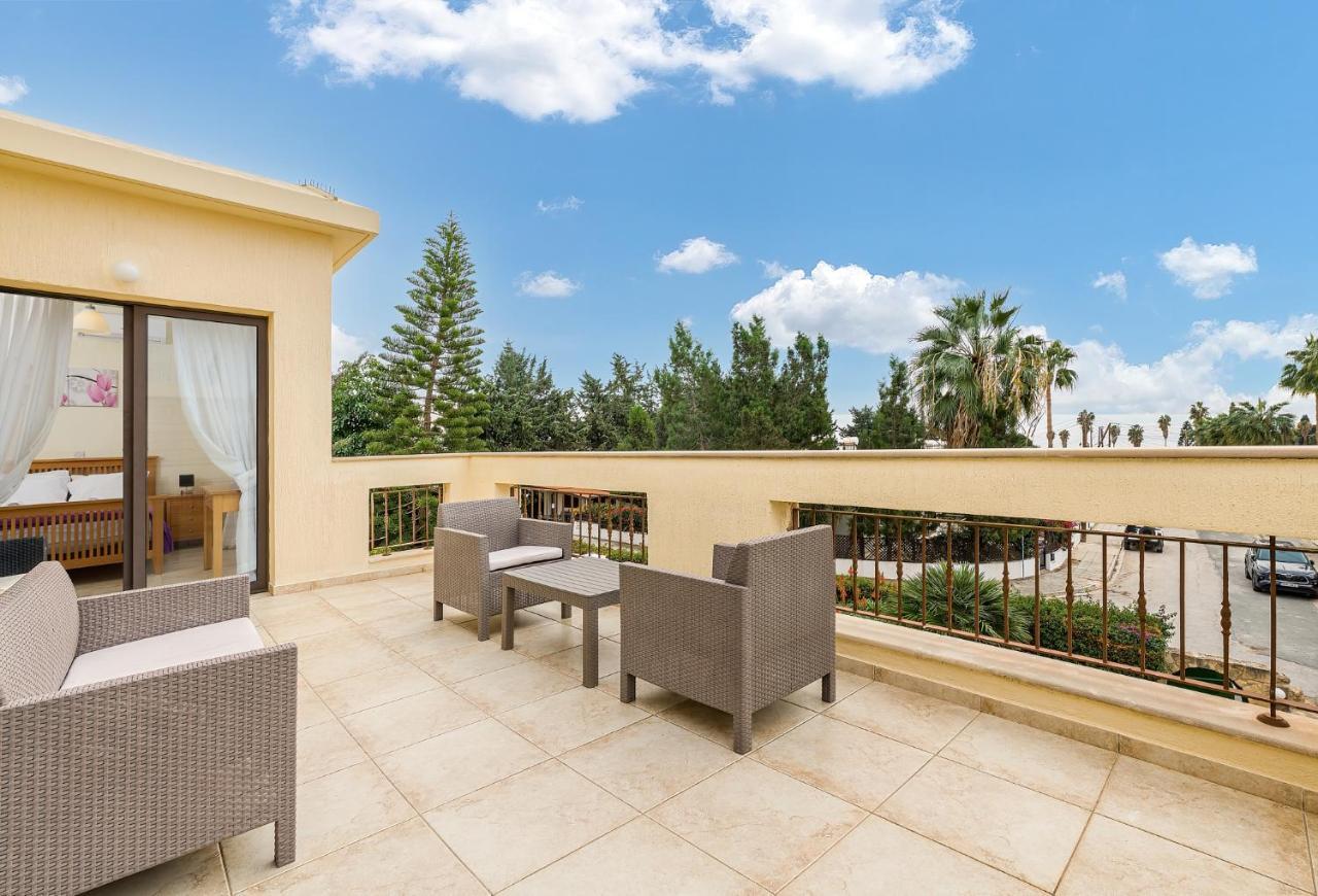 Villa Camelot By Ezoria Villas Bahía de Coral Exterior foto